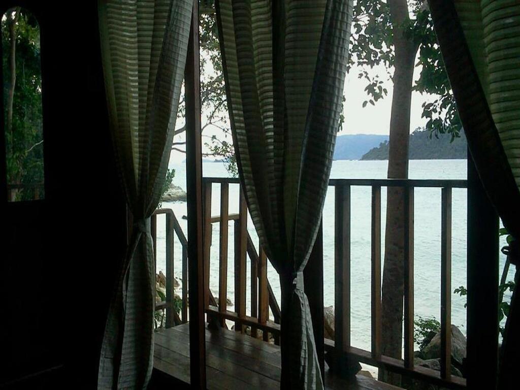 Lipe Sunset Beach Resort Exterior photo